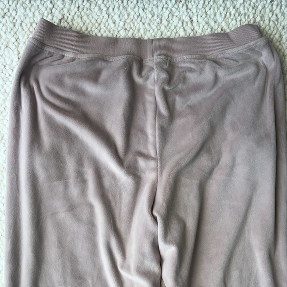 Barefoot Dreams Luxechic Knit Plush Velvet Jogger Faded Rose Medium - Picture 7 of 9